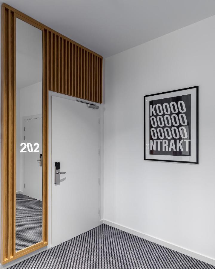 Kontrakt Boutique Hotel キエフ エクステリア 写真