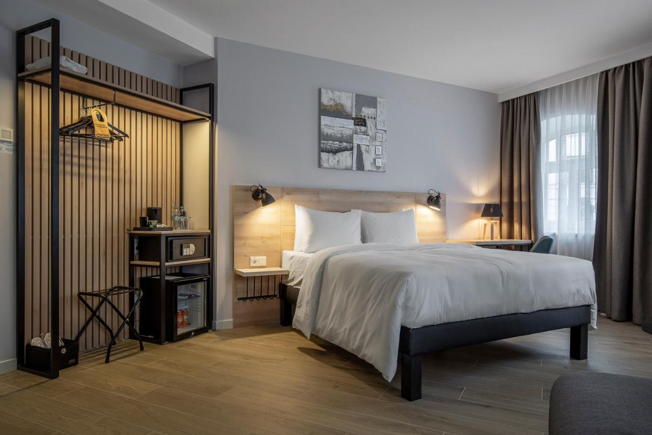 Kontrakt Boutique Hotel キエフ エクステリア 写真